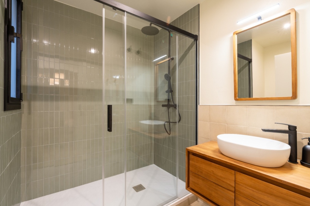 Apartamento de 2 dormitorios dobles con características catalanas en Poble Sec Apartamento de 2 dormitorios dobles con características catalanas en Poble Sec