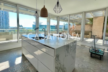 Unieke duplex penthouse met groot privéterras en 360 graden uitzicht in Villa Olímpica