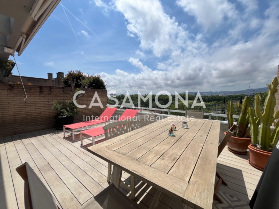 Ático Dúplex con Terraza Privada de 70 m² y Vistas Panorámicas de 360° al Mar y la Ciudad en Vila Olímpica Ático Dúplex con Terraza Privada de 70 m² y Vistas Panorámicas de 360° al Mar y la Ciudad en Vila Olímpica