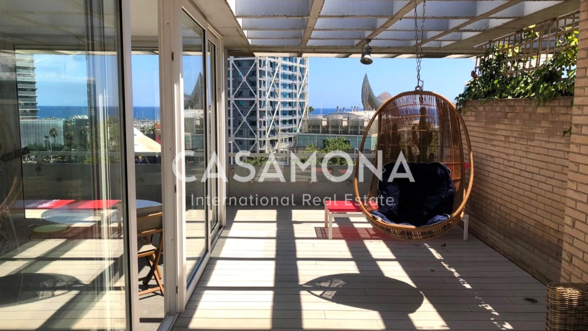 Ático Dúplex con Terraza Privada de 70 m² y Vistas Panorámicas de 360° al Mar y la Ciudad en Vila Olímpica Ático Dúplex con Terraza Privada de 70 m² y Vistas Panorámicas de 360° al Mar y la Ciudad en Vila Olímpica