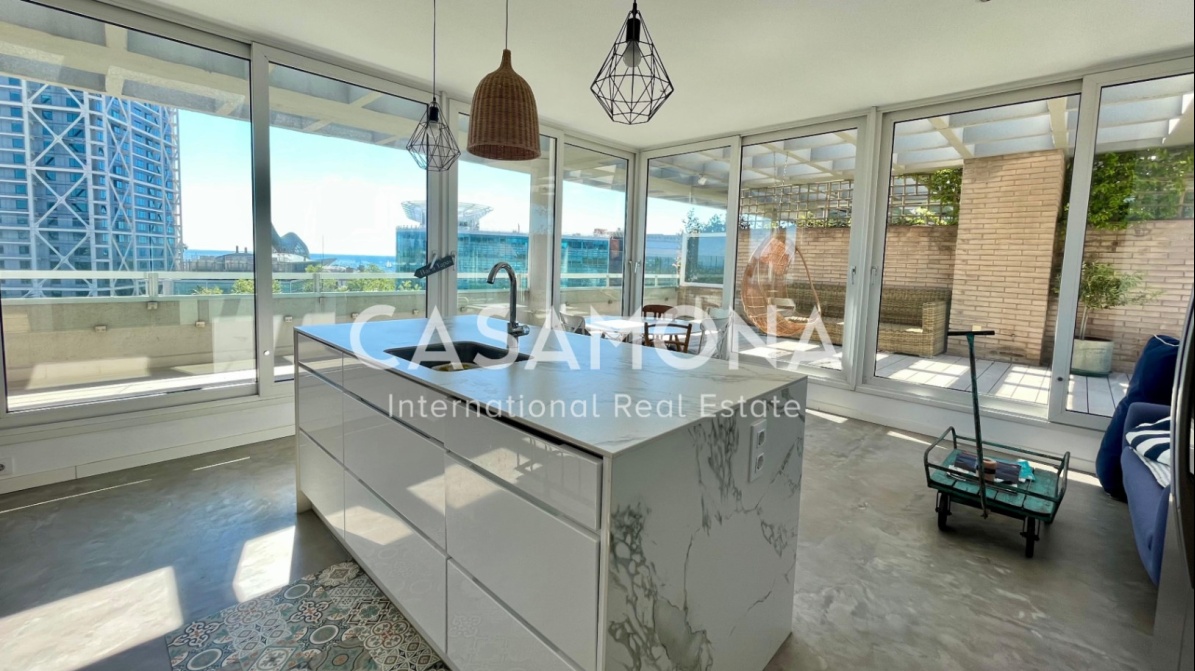 Penthouse with 70m² Private Terrace, 360 Degree Sea & City Views in Vila Olímpica Penthouse with 70m² Private Terrace, 360 Degree Sea & City Views in Vila Olímpica