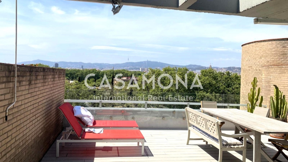 Àtic Dúplex amb Terrassa Privada de 70 m² i Vistes Panoràmiques de 360° al Mar i la Ciutat a Vila Olímpica Àtic Dúplex amb Terrassa Privada de 70 m² i Vistes Panoràmiques de 360° al Mar i la Ciutat a Vila Olímpica