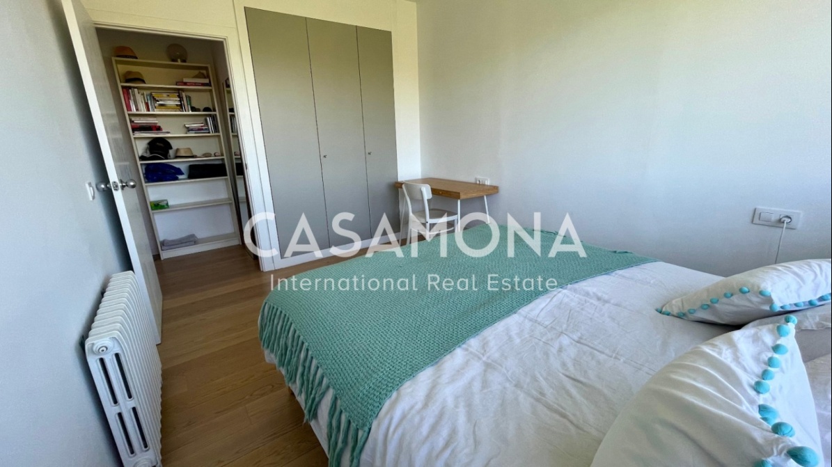 Àtic Dúplex amb Terrassa Privada de 70 m² i Vistes Panoràmiques de 360° al Mar i la Ciutat a Vila Olímpica Àtic Dúplex amb Terrassa Privada de 70 m² i Vistes Panoràmiques de 360° al Mar i la Ciutat a Vila Olímpica