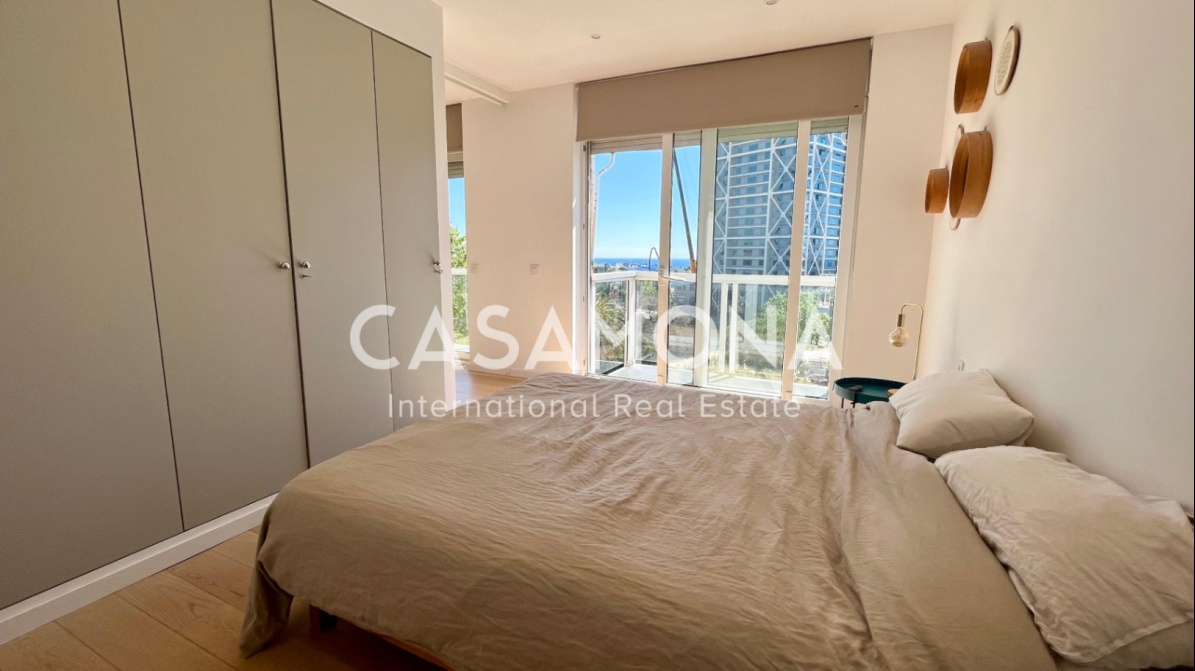 Penthouse Duplex avec Terrasse Privative de 70 m² et Vue Panoramique à 360° sur la Mer et Barcelone à Vila Olímpica Penthouse Duplex avec Terrasse Privative de 70 m² et Vue Panoramique à 360° sur la Mer et Barcelone à Vila Olímpica