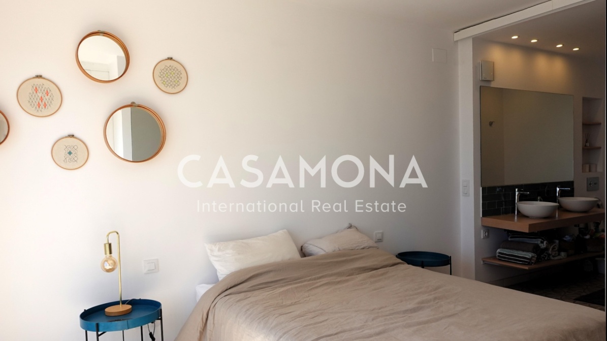 Àtic Dúplex amb Terrassa Privada de 70 m² i Vistes Panoràmiques de 360° al Mar i la Ciutat a Vila Olímpica Àtic Dúplex amb Terrassa Privada de 70 m² i Vistes Panoràmiques de 360° al Mar i la Ciutat a Vila Olímpica