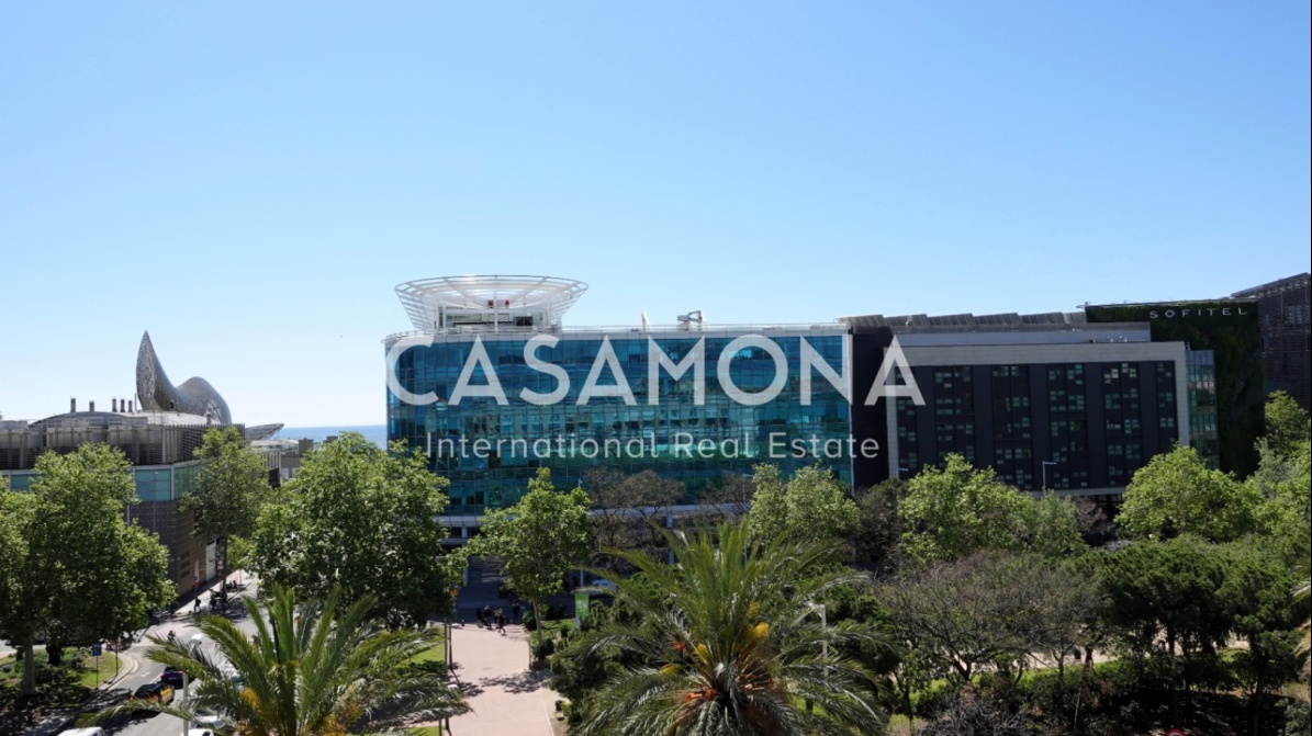 Àtic Dúplex amb Terrassa Privada de 70 m² i Vistes Panoràmiques de 360° al Mar i la Ciutat a Vila Olímpica Àtic Dúplex amb Terrassa Privada de 70 m² i Vistes Panoràmiques de 360° al Mar i la Ciutat a Vila Olímpica