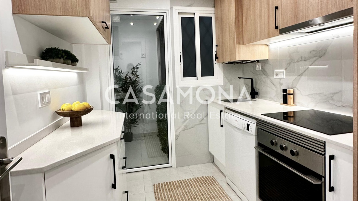 (VENDU) Appartement lumineux de 3 chambres avec une terrasse confortable