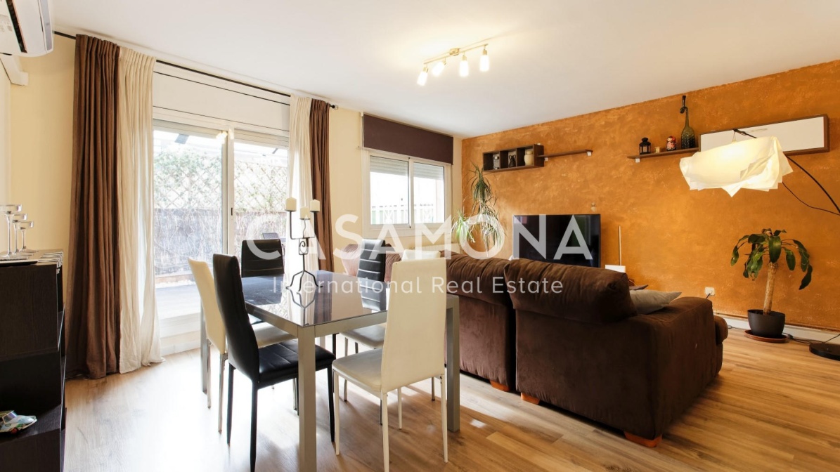 Precioso Atico de 4 dormitorios en Horta-Guinardó con terraza privada Precioso Atico de 4 dormitorios en Horta-Guinardó con terraza privada