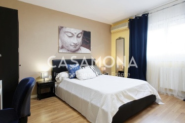 Bel appartement Atico de 4 chambres à Horta-Guinardó avec terrasse privée Bel appartement Atico de 4 chambres à Horta-Guinardó avec terrasse privée