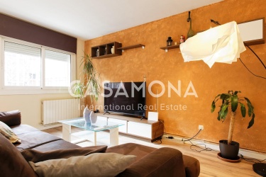 Schöne 4-Zimmer-Atico-Wohnung in Horta-Guinardó mit privater Terrasse