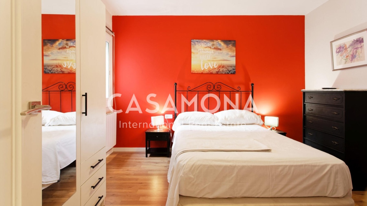 Bel appartement Atico de 4 chambres à Horta-Guinardó avec terrasse privée Bel appartement Atico de 4 chambres à Horta-Guinardó avec terrasse privée