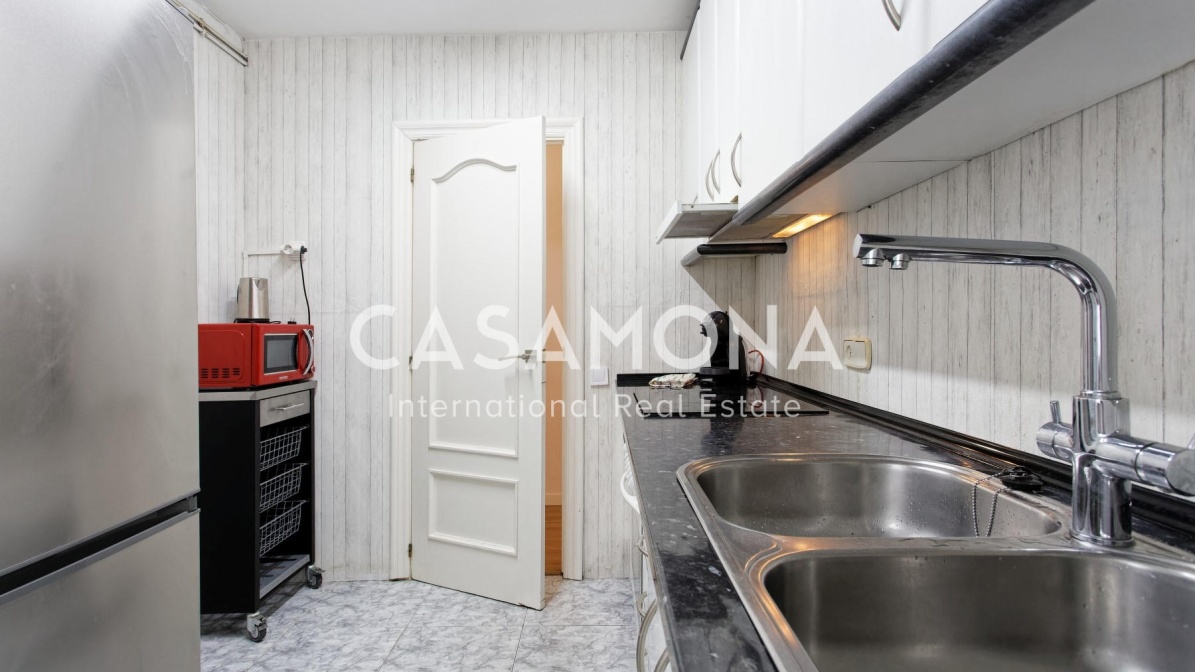Precioso Atico de 4 dormitorios en Horta-Guinardó con terraza privada Precioso Atico de 4 dormitorios en Horta-Guinardó con terraza privada