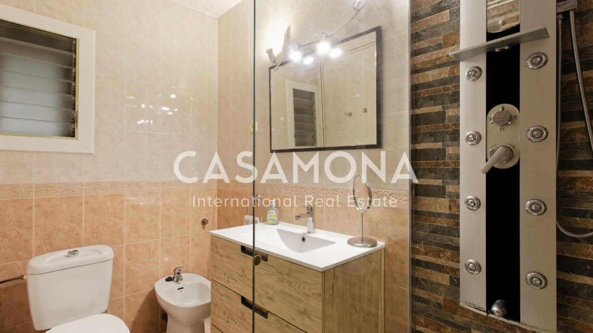 Preciós Àtic de 4 Habitacions a Horta-Guinardó amb Terrassa Privada Preciós Àtic de 4 Habitacions a Horta-Guinardó amb Terrassa Privada