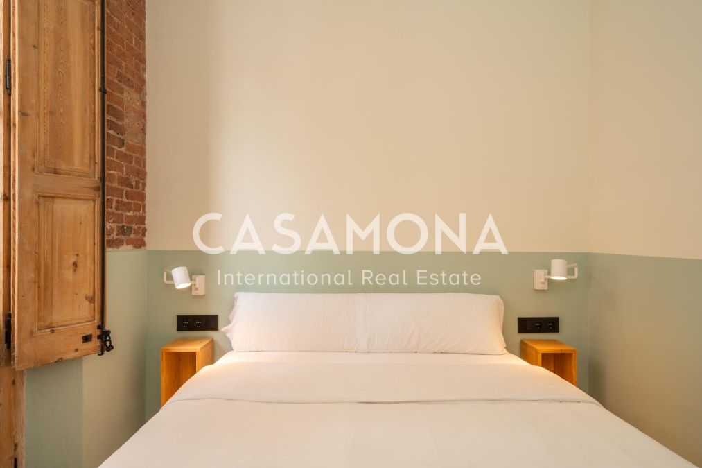 Newly Renovated 1 Bedroom Apartment With a Patio in Gracia Newly Renovated 1 Bedroom Apartment With a Patio in Gracia