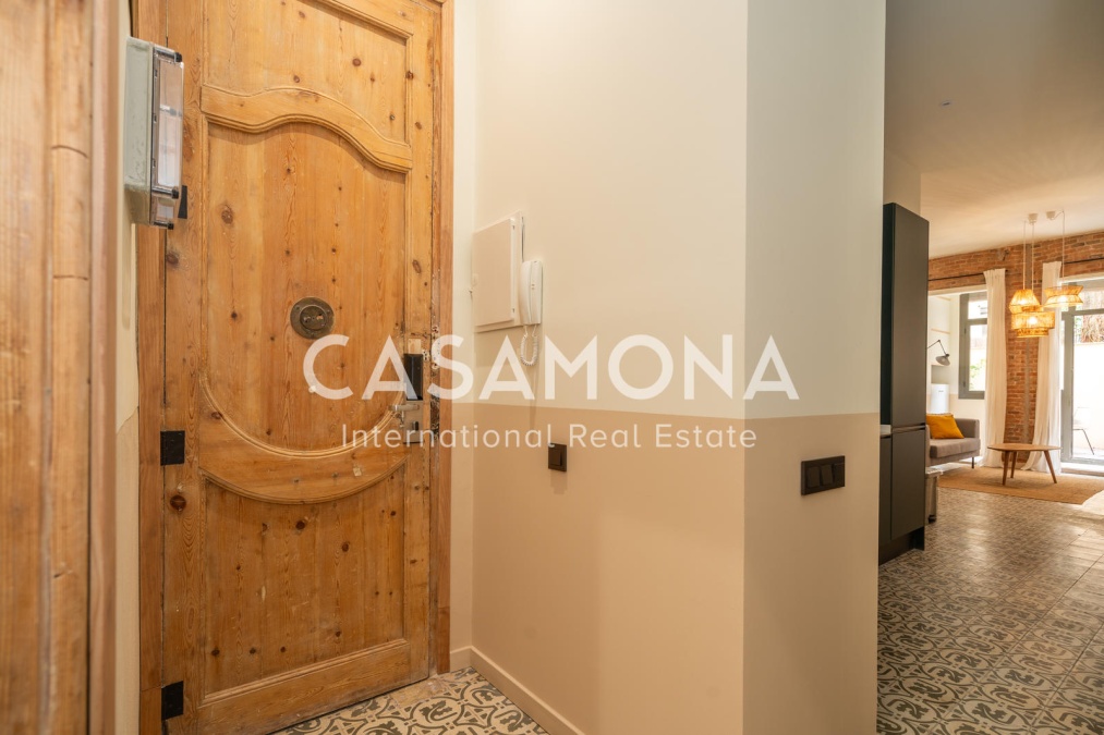 Newly Renovated 1 Bedroom Apartment With a Patio in Gracia Newly Renovated 1 Bedroom Apartment With a Patio in Gracia