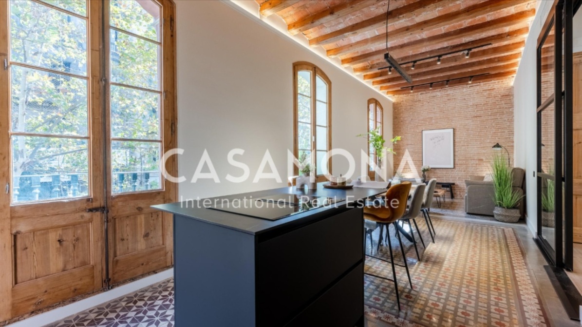 Frisch renovierte 3-Zimmer-Wohnung mit 3 Balkonen am Passeig de Gràcia Frisch renovierte 3-Zimmer-Wohnung mit 3 Balkonen am Passeig de Gràcia
