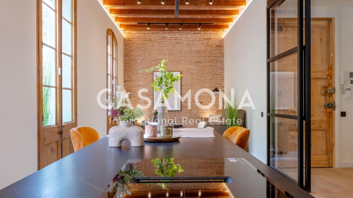(SOLD) Freshly Renovated 3-Bedroom Apartment with 3 Balconies in Passeig de Gracia