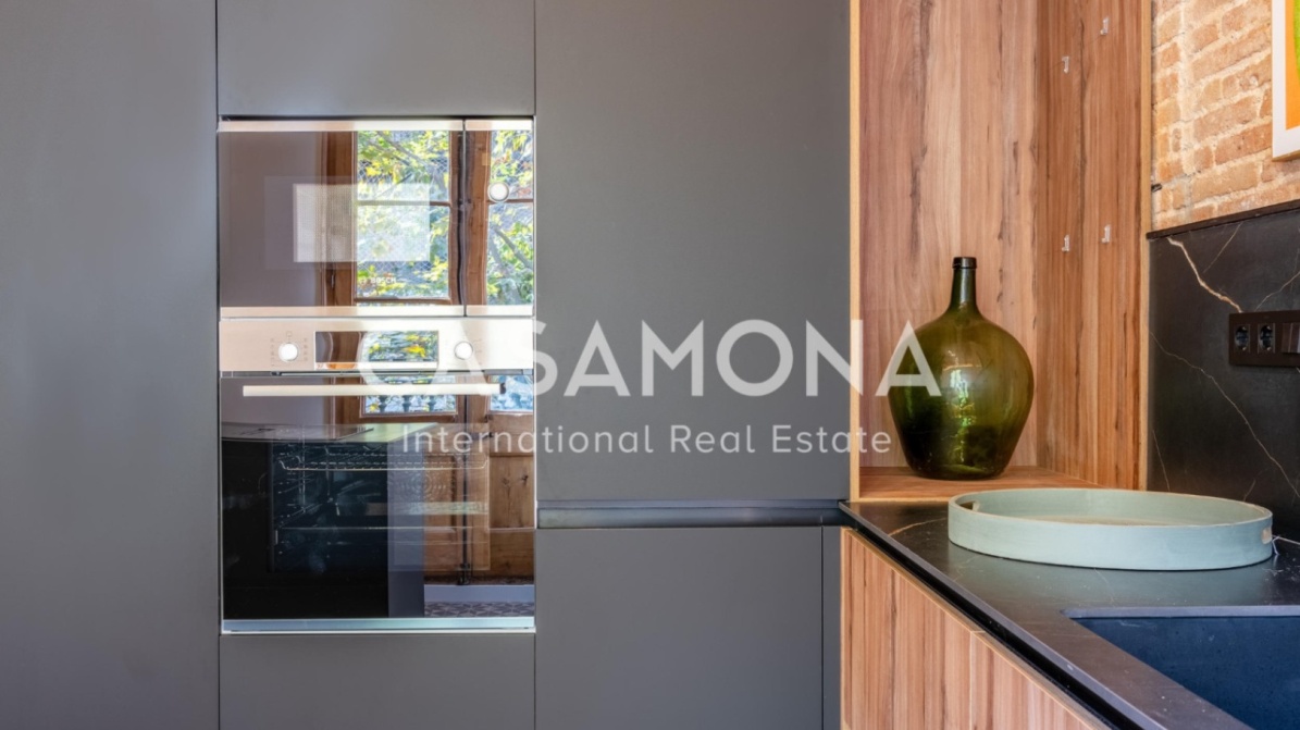 Appartement de 3 chambres fraîchement rénové avec 3 balcons à Passeig de Gracia