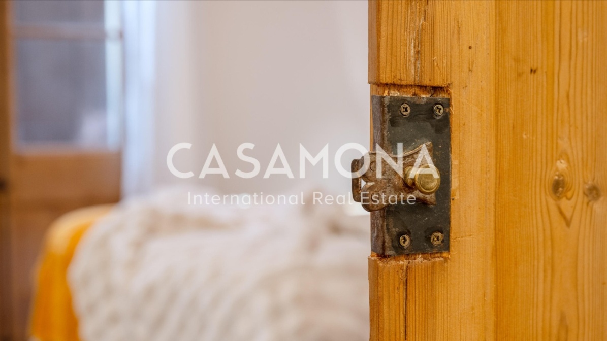 Frisch renovierte 3-Zimmer-Wohnung mit 3 Balkonen am Passeig de Gràcia Frisch renovierte 3-Zimmer-Wohnung mit 3 Balkonen am Passeig de Gràcia