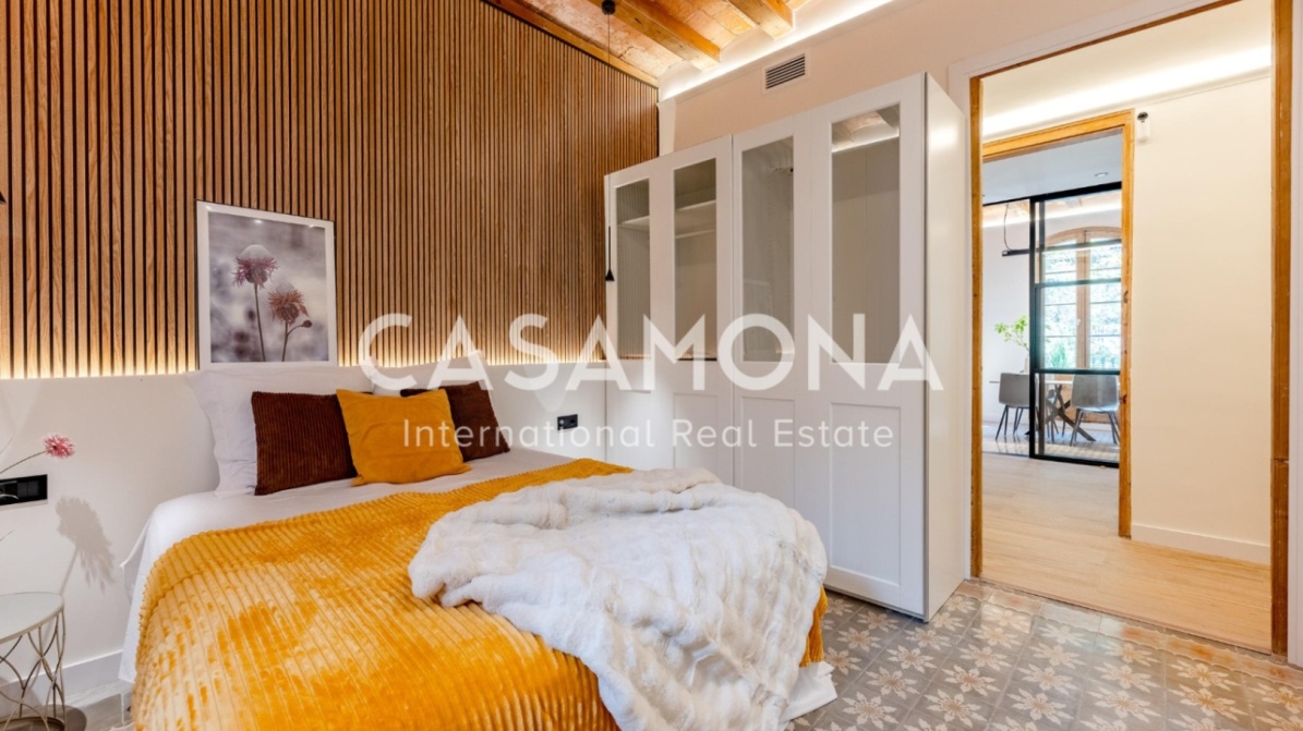 (SOLD) Freshly Renovated 3-Bedroom Apartment with 3 Balconies in Passeig de Gracia
