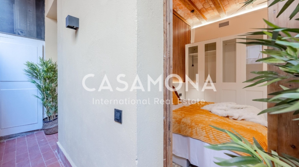 (SOLD) Freshly Renovated 3-Bedroom Apartment with 3 Balconies in Passeig de Gracia
