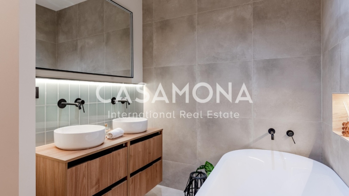 (VENUT) Apartament de 3 dormitoris amb 3 balcons acabat de reformar al Passeig de Gràcia (VENUT) Apartament de 3 dormitoris amb 3 balcons acabat de reformar al Passeig de Gràcia