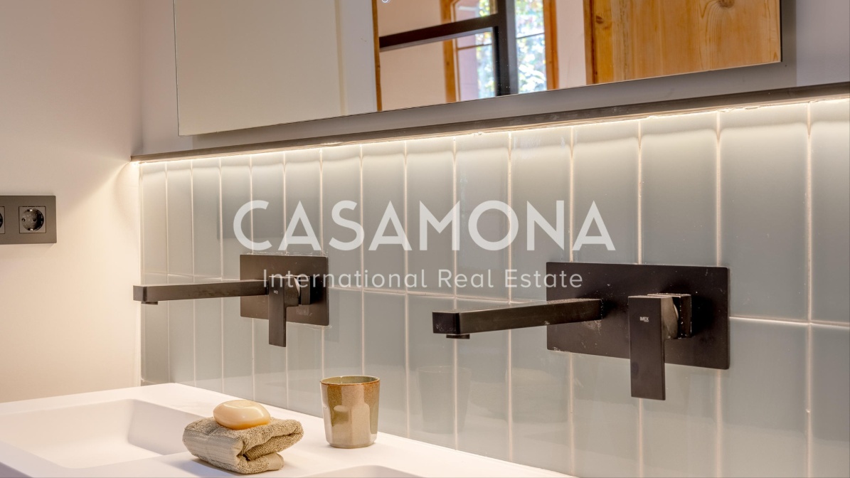 Appartement de 3 chambres fraîchement rénové avec 3 balcons à Passeig de Gracia