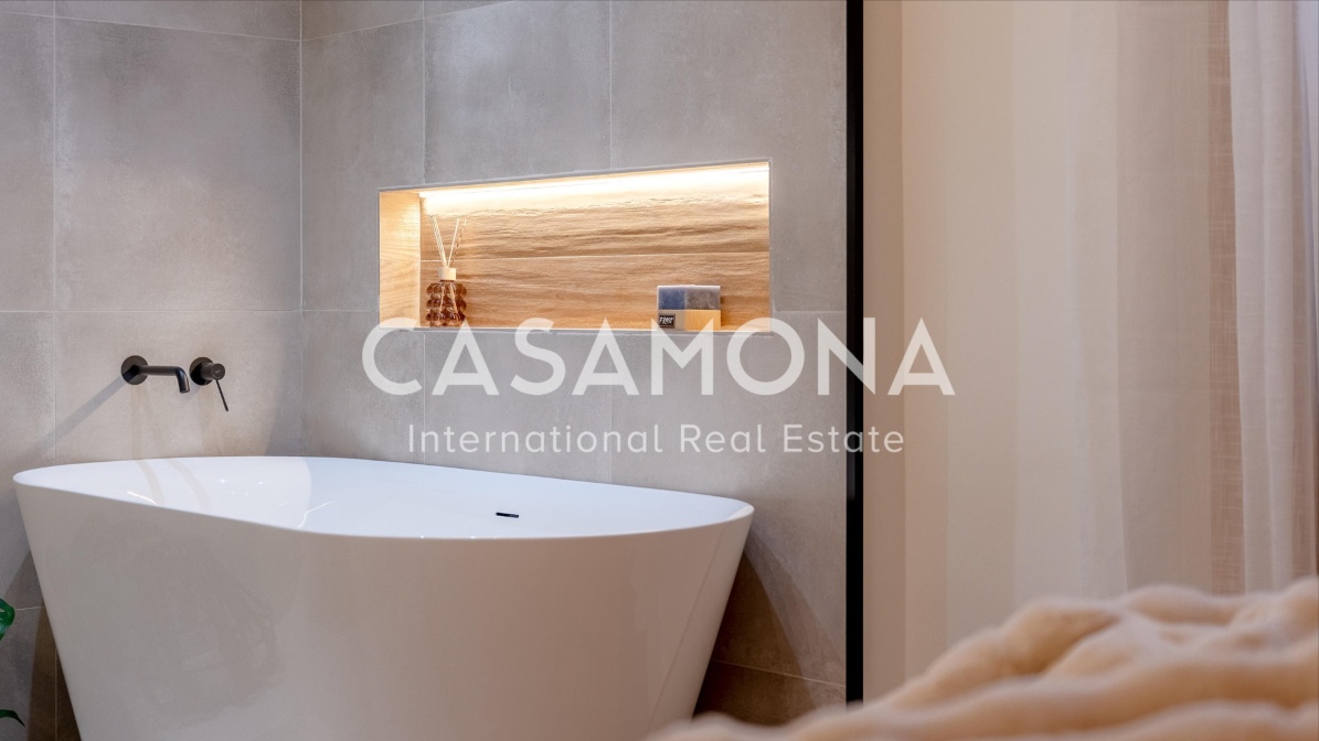 (SOLD) Freshly Renovated 3-Bedroom Apartment with 3 Balconies in Passeig de Gracia