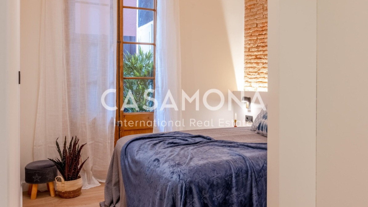 (SOLD) Freshly Renovated 3-Bedroom Apartment with 3 Balconies in Passeig de Gracia