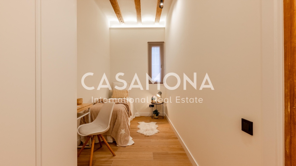 (SOLD) Freshly Renovated 3-Bedroom Apartment with 3 Balconies in Passeig de Gracia