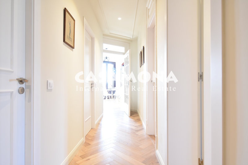Elegant apartament al Barceloneta amb vistes del Port Vell Elegant apartament al Barceloneta amb vistes del Port Vell
