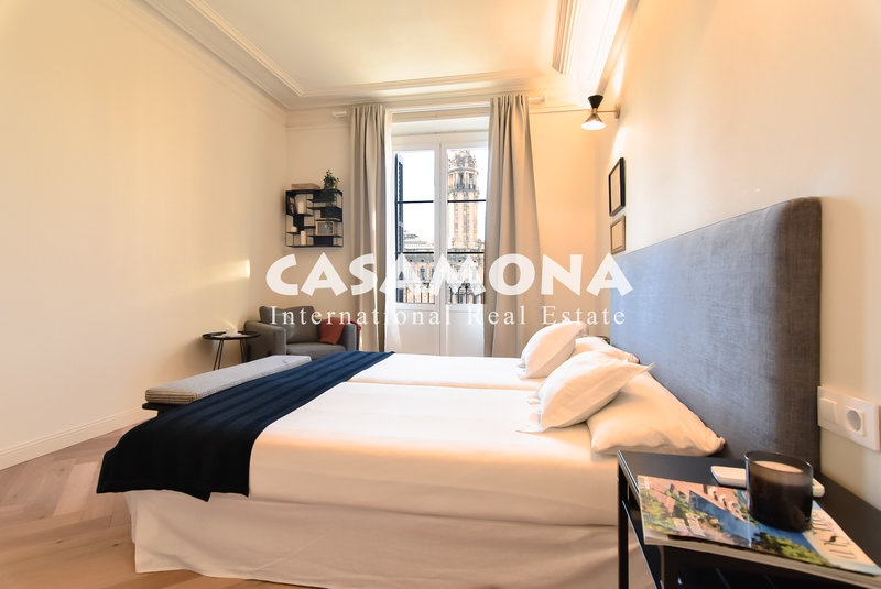 Stylish Apartment in Barceloneta with Views of Port Vell (PALAU)