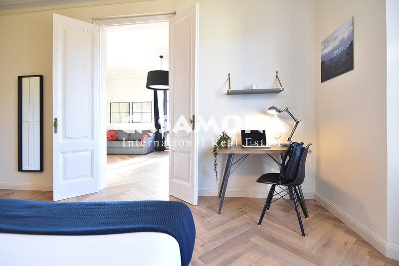 Elegant apartament al Barceloneta amb vistes del Port Vell Elegant apartament al Barceloneta amb vistes del Port Vell