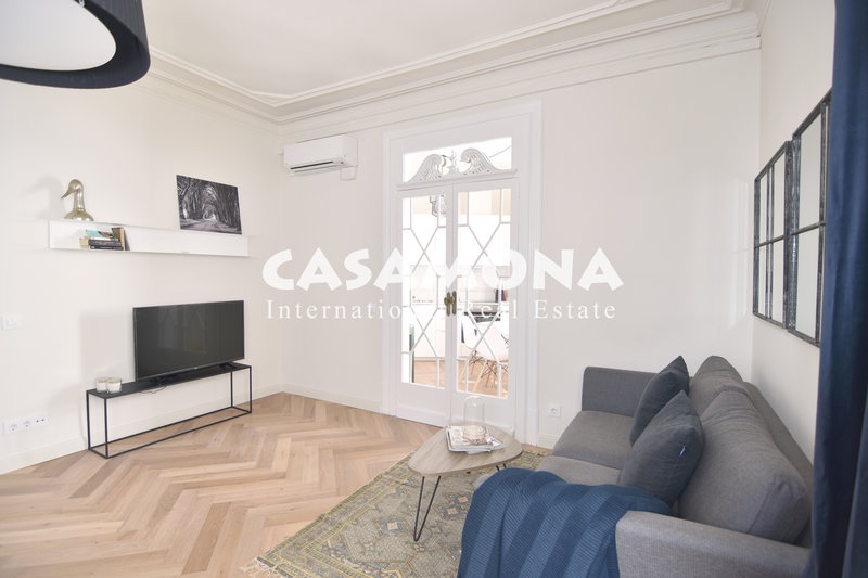 Elegant apartament al Barceloneta amb vistes del Port Vell Elegant apartament al Barceloneta amb vistes del Port Vell