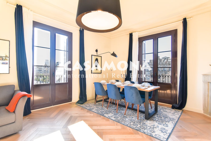 Elegant apartament al Barceloneta amb vistes del Port Vell Elegant apartament al Barceloneta amb vistes del Port Vell
