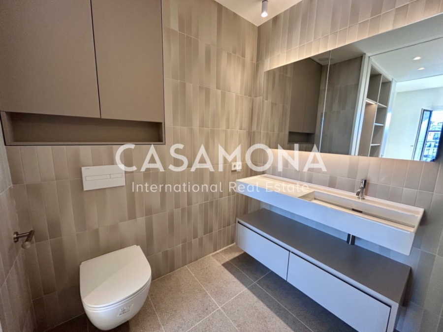 Luxury Penthouse with Multiple Terraces on Rambla Cataluña Luxury Penthouse with Multiple Terraces on Rambla Cataluña