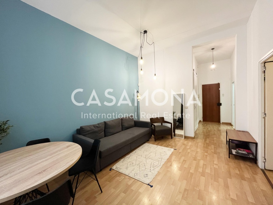 Pis Bright i Modern de 2 Habitacions amb Terrassa Privada al Centre del Barri Gòtic