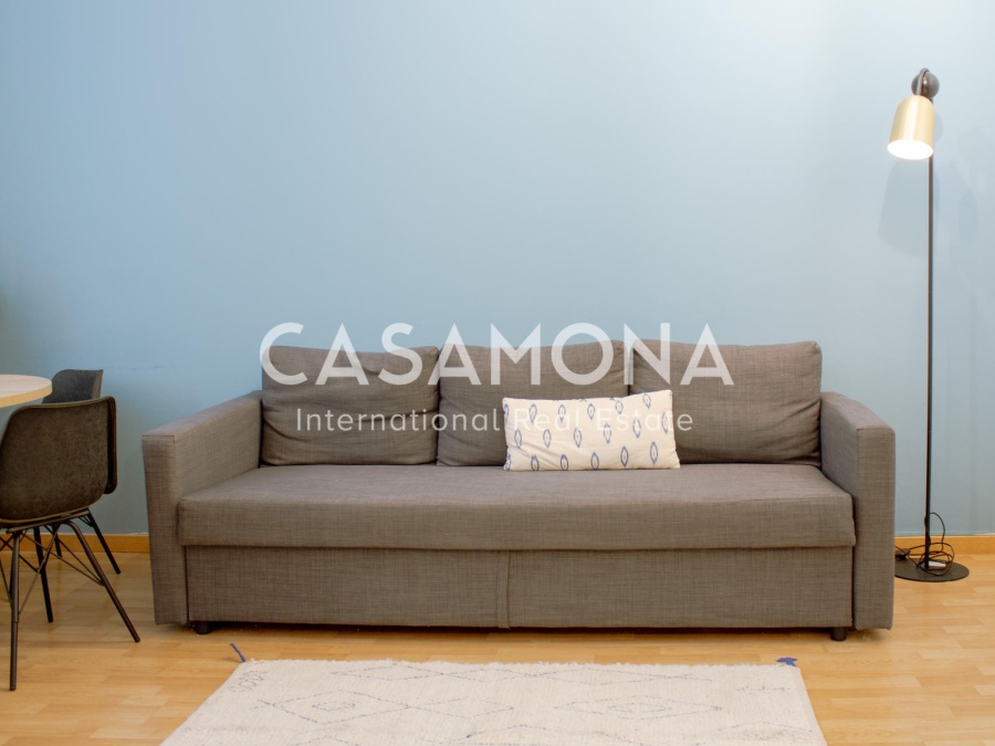Bright and Modern 2-Bedroom Apartment with a Private Terrace in the Heart of the Gothic Quarter