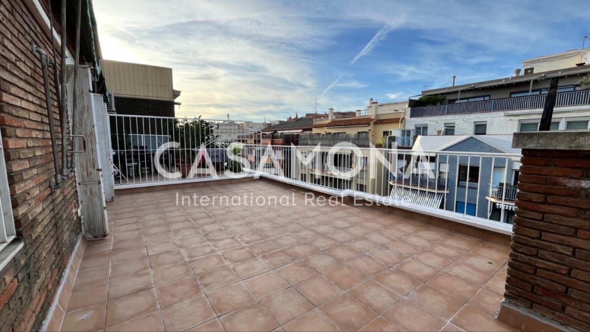 2 Bedroom Apartment with Spacious Private Terrace for Renovation in Eixample Esquerra 2 Bedroom Apartment with Spacious Private Terrace for Renovation in Eixample Esquerra