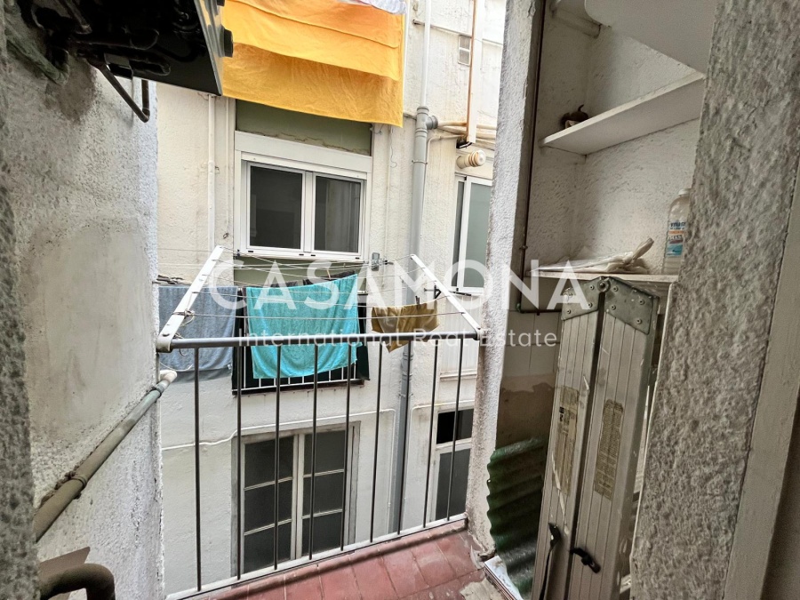 2 Bedroom Apartment with Spacious Private Terrace for Renovation in Eixample Esquerra 2 Bedroom Apartment with Spacious Private Terrace for Renovation in Eixample Esquerra