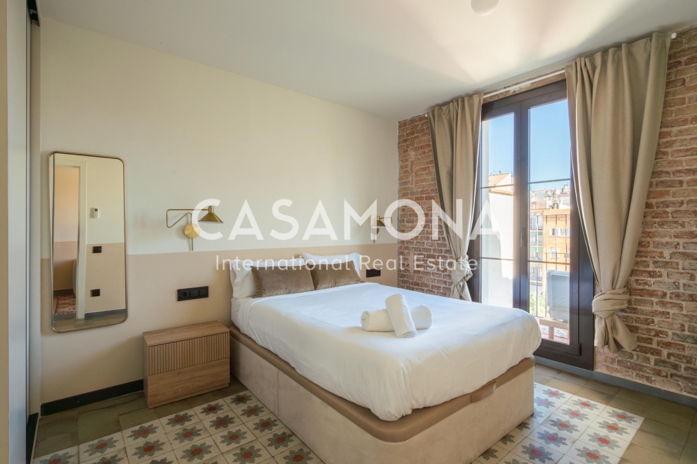 Precioso apartamento de 2 dormitorios y 2 baños con enorme balcón en el Eixample Precioso apartamento de 2 dormitorios y 2 baños con enorme balcón en el Eixample