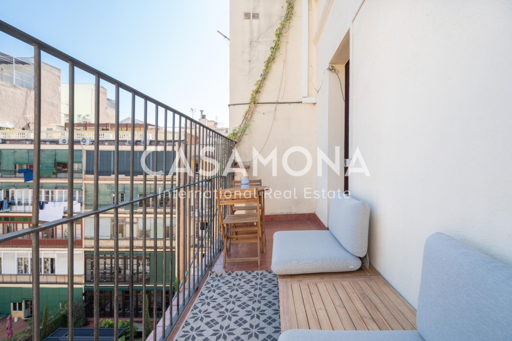 Preciós apartament de 2 dormitoris i 2 banys amb balcó enorme a l'Eixample Preciós apartament de 2 dormitoris i 2 banys amb balcó enorme a l'Eixample