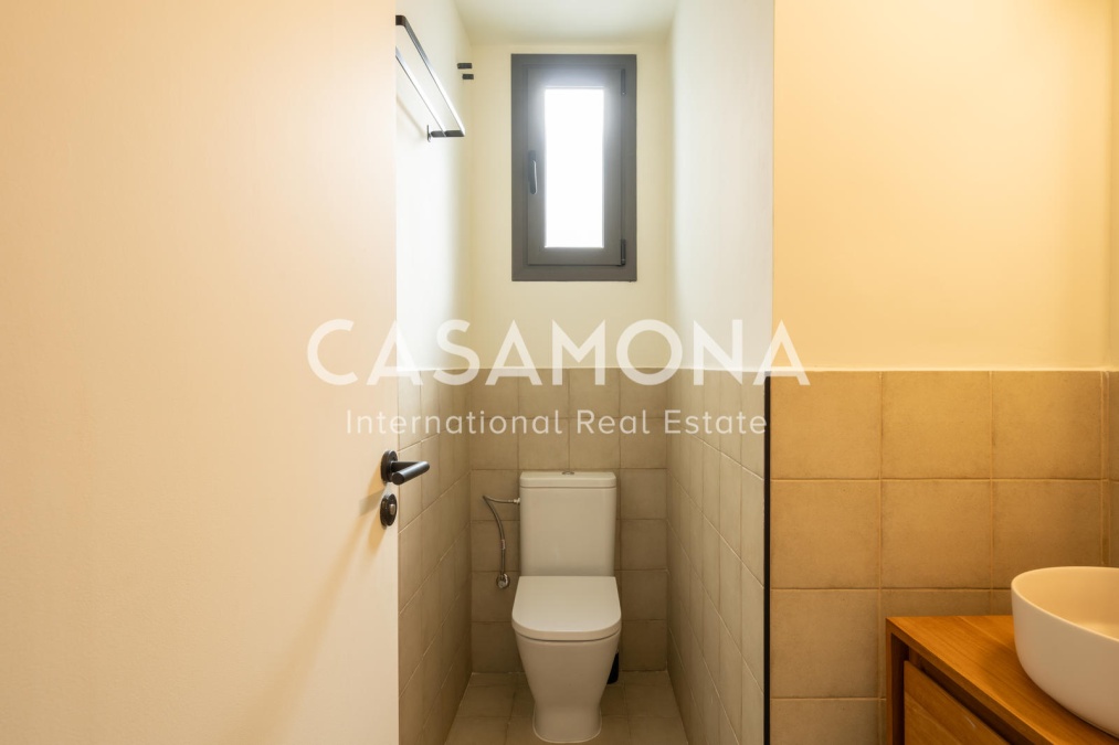 Wunderschöne Wohnung mit 2 Schlafzimmern und 2 Bädern und riesigem Balkon in Eixample Wunderschöne Wohnung mit 2 Schlafzimmern und 2 Bädern und riesigem Balkon in Eixample