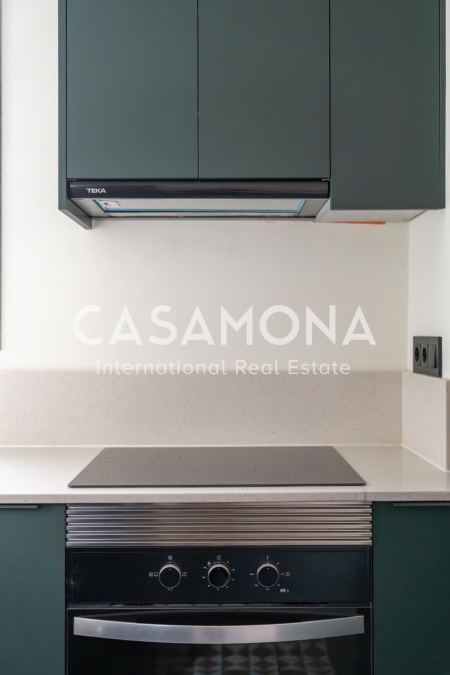 Precioso apartamento de 2 dormitorios y 2 baños con enorme balcón en el Eixample Precioso apartamento de 2 dormitorios y 2 baños con enorme balcón en el Eixample