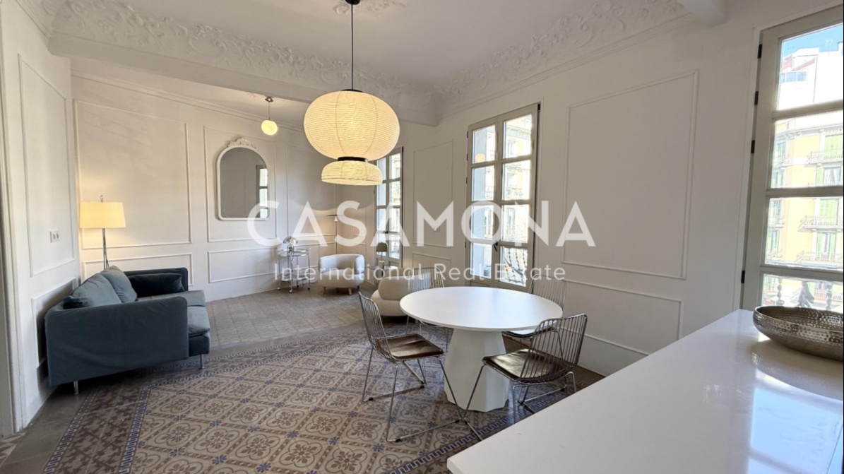 (Solgt) Leilighet med katalansk sjarm og flere balkonger og terrasse
