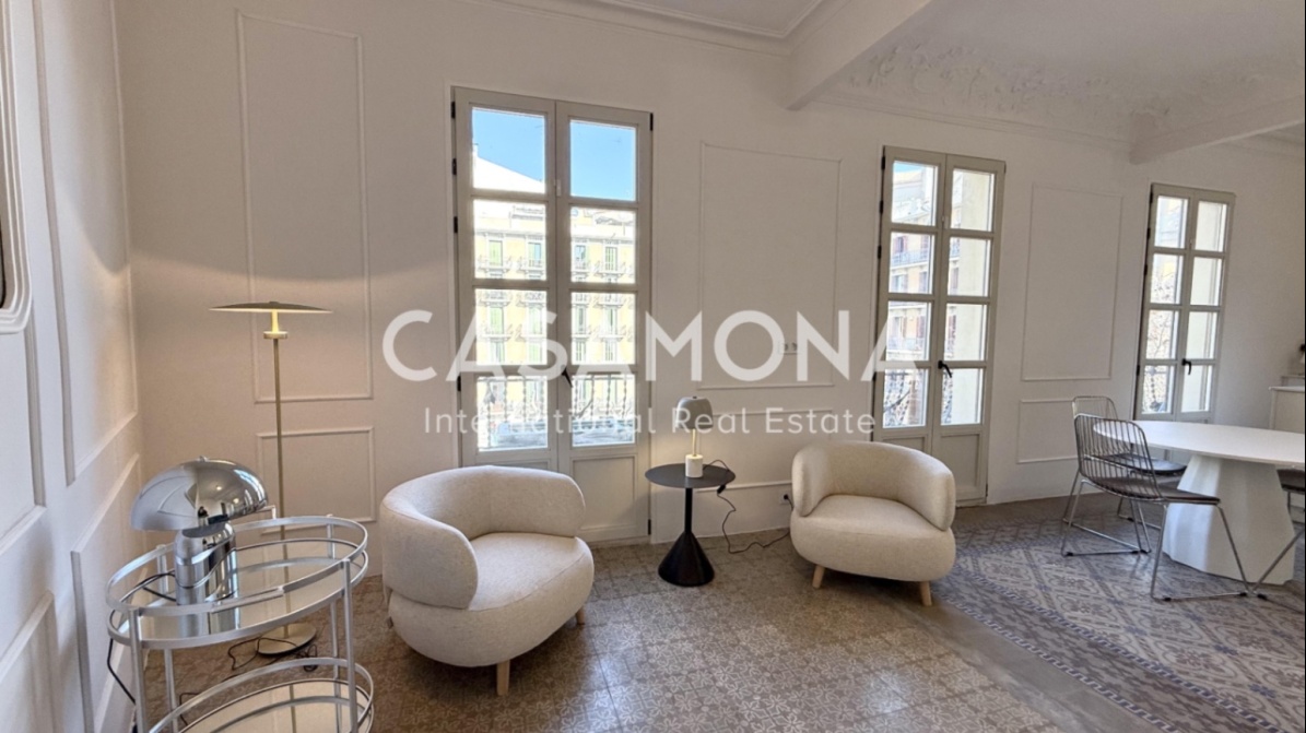 (Sold) Apartment with Catalan Charm and Multiple Balconies and Terrace (Sold) Apartment with Catalan Charm and Multiple Balconies and Terrace