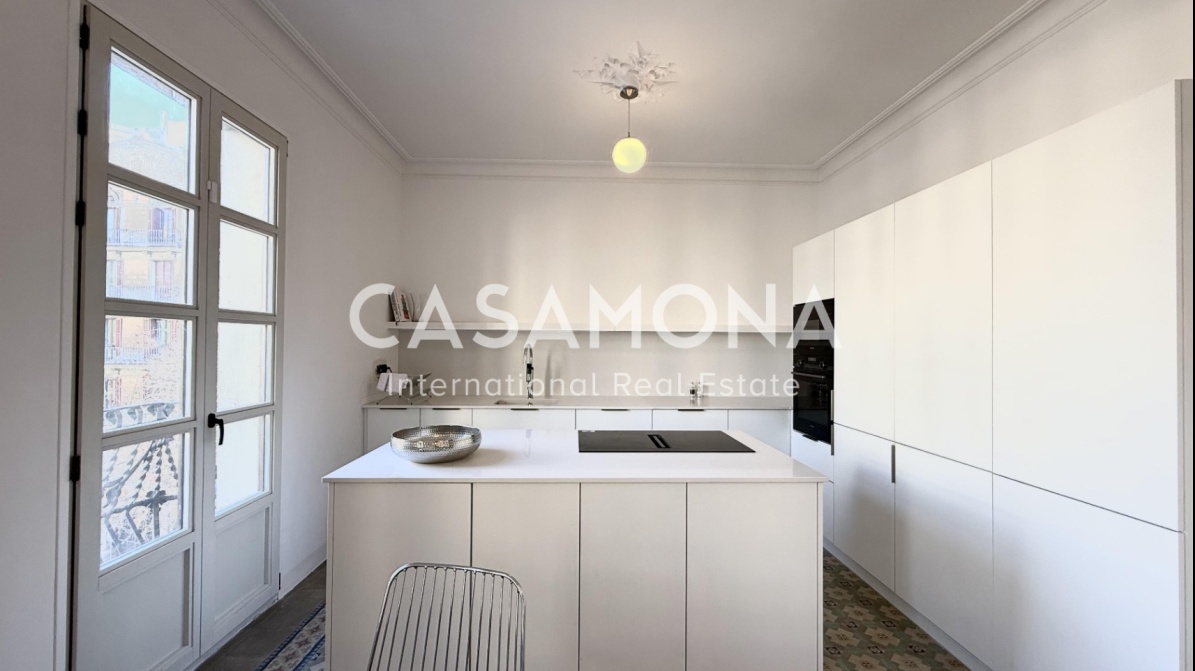 (Vendu) Appartement au charme catalan et plusieurs balcons et terrasse