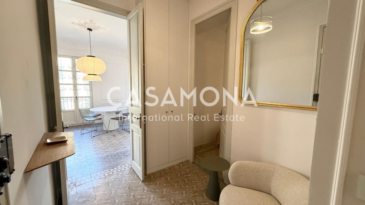 (Sold) Apartment with Catalan Charm and Multiple Balconies and Terrace (Sold) Apartment with Catalan Charm and Multiple Balconies and Terrace