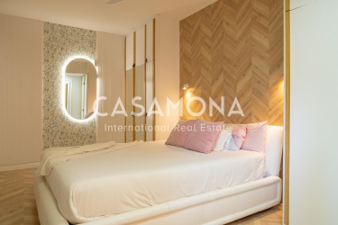 Totalrenovert leilighet med high-end finish og en fantastisk balkong nær Sagrada Familia