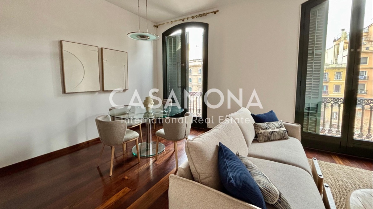 2-Zimmer-Wohnung mit zwei Balkonen und Aufzug in der Nähe des Passeig de Gràcia